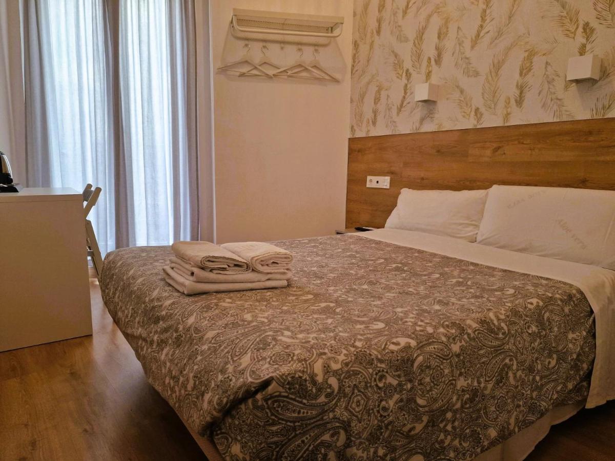 Hostal Comercial Madrid Ngoại thất bức ảnh