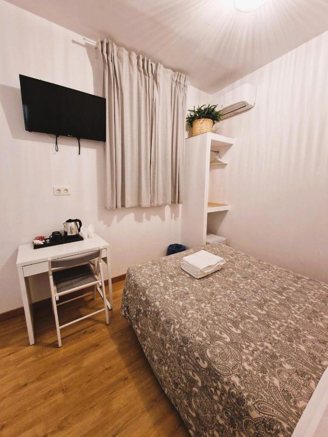 Hostal Comercial Madrid Ngoại thất bức ảnh